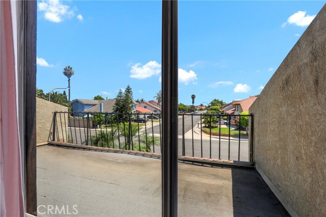18417 Mount Kristina Street, Fountain Valley CA: https://media.crmls.org/medias/18347787-9f57-4f43-80b9-1aa86ffada1a.jpg