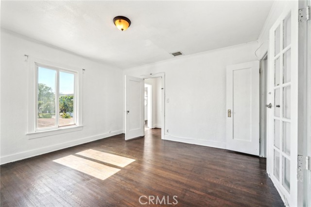 3098 N Arrowhead Avenue, San Bernardino CA: https://media.crmls.org/medias/18357940-d3cd-48f5-b07e-a00a93bb94b9.jpg