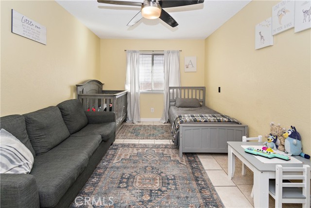 12848 Autumn Leaves Avenue, Victorville CA: https://media.crmls.org/medias/18357e50-e326-4db9-91bf-48ce374b6a95.jpg