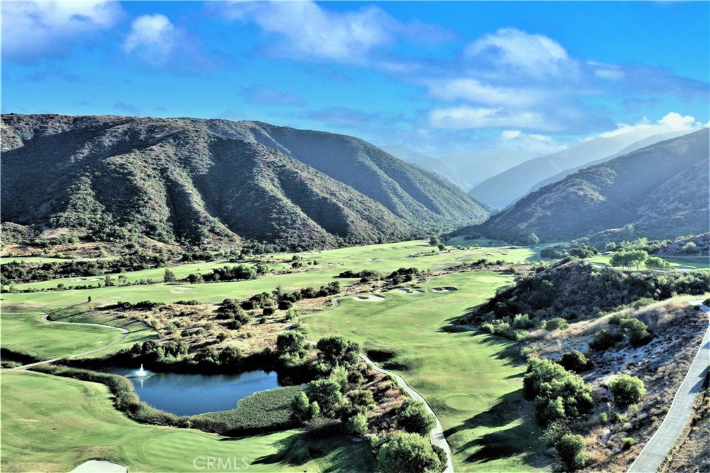 https://media.crmls.org/medias/1835bf6f-42a4-48a0-aacc-796a4219fc74.jpg?preset=X-Large