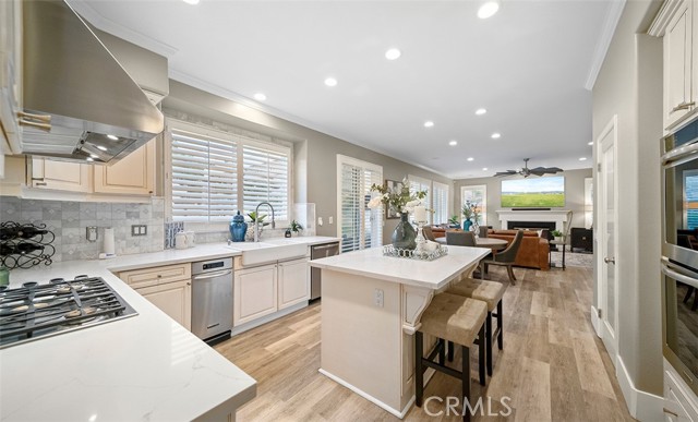 5425 5425 Castle Bend, Yorba Linda CA: https://media.crmls.org/medias/1836d999-083d-4cd7-8b8f-0ca93a56808b.jpg