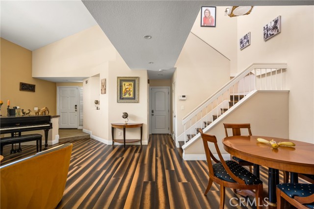 2461 Calle Montella, Tustin CA: https://media.crmls.org/medias/18374dab-68fc-432c-9b5c-4c1194d265b0.jpg
