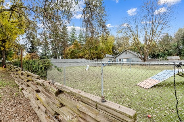 18701 Lort Drive, Visalia CA: https://media.crmls.org/medias/18377edb-29d0-4048-9ff6-4b9b67997f1d.jpg