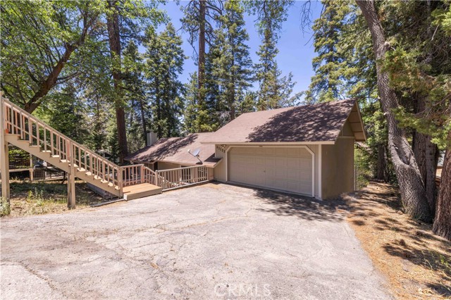 43133 Moonridge Rd, Big Bear CA: https://media.crmls.org/medias/1837a7b2-a098-4451-9592-f6136e5b73a8.jpg