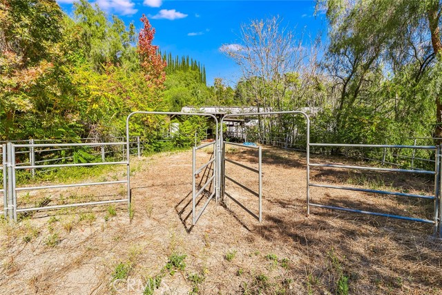 Detail Gallery Image 8 of 40 For 28241 Foothill Drive, Agoura Hills,  CA 91301 - 6 Beds | 4 Baths