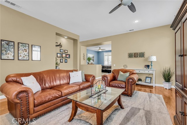 Detail Gallery Image 8 of 36 For 3338 Camden Ln, Corona,  CA 92882 - 4 Beds | 2 Baths