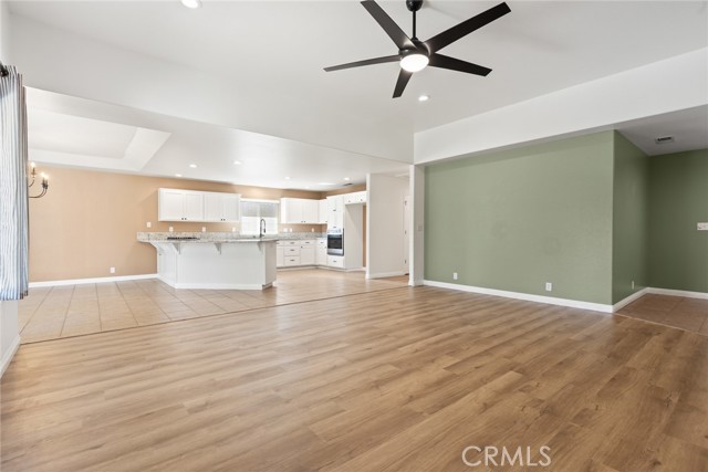 Detail Gallery Image 5 of 34 For 596 Desiree, Chico,  CA 95973 - 5 Beds | 3 Baths