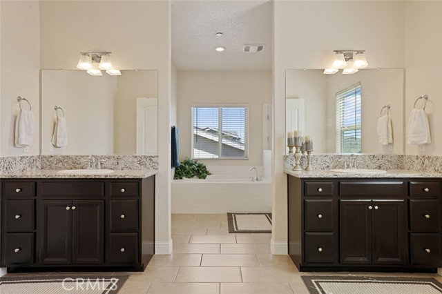 Detail Gallery Image 30 of 53 For 146 Sproul Ct, Merced,  CA 95348 - 6 Beds | 3/1 Baths