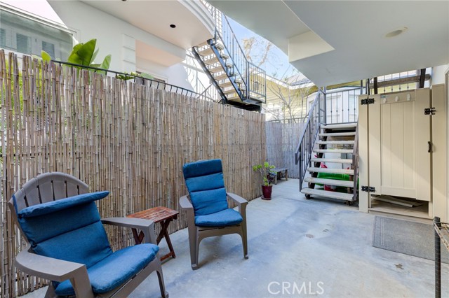 Detail Gallery Image 34 of 41 For 417 Crest Dr, Manhattan Beach,  CA 90266 - 3 Beds | 3/1 Baths