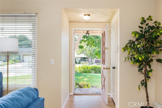 Detail Gallery Image 4 of 26 For 951 E Dalton Ave, Glendora,  CA 91741 - 3 Beds | 2 Baths