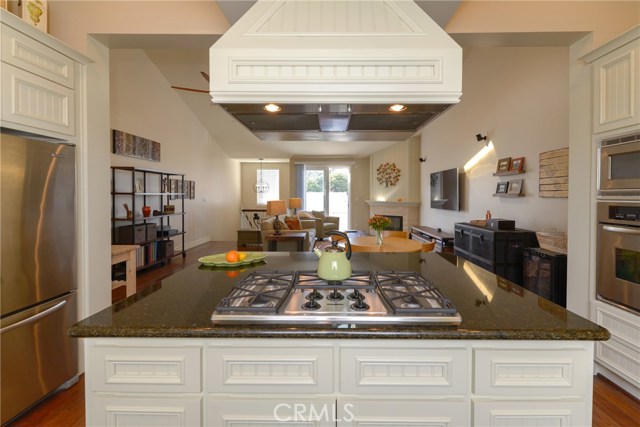 129 Broadway, Redondo Beach, California 90277, 3 Bedrooms Bedrooms, ,3 BathroomsBathrooms,Residential,Sold,Broadway,PV17006440