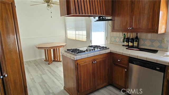 Detail Gallery Image 14 of 37 For 3930 Ironwood St, San Bernardino,  CA 92404 - 3 Beds | 2/1 Baths