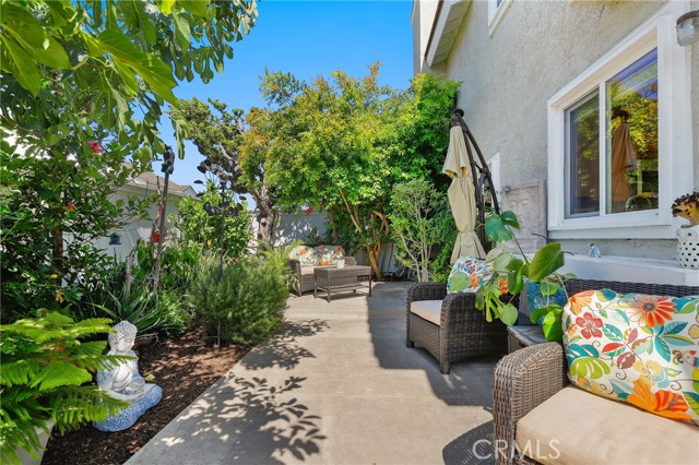 226 Greenmoor, Irvine CA: https://media.crmls.org/medias/183cfc51-3d71-4b83-89d7-c9ee20255d5e.jpg