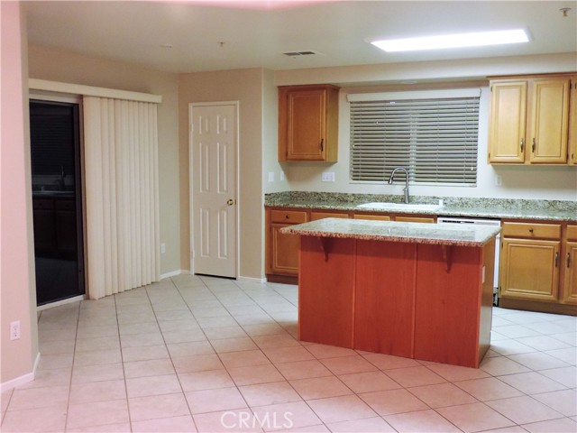 Detail Gallery Image 5 of 20 For 26397 Arboretum Way #1604,  Murrieta,  CA 92563 - 3 Beds | 2/1 Baths