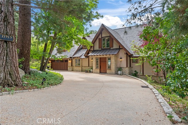 Detail Gallery Image 1 of 1 For 27913 Peninsula Dr, Lake Arrowhead,  CA 92352 - 5 Beds | 6 Baths