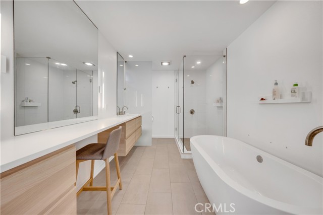 Detail Gallery Image 26 of 35 For 136 S Swall Dr #4,  Los Angeles,  CA 90048 - 2 Beds | 2 Baths