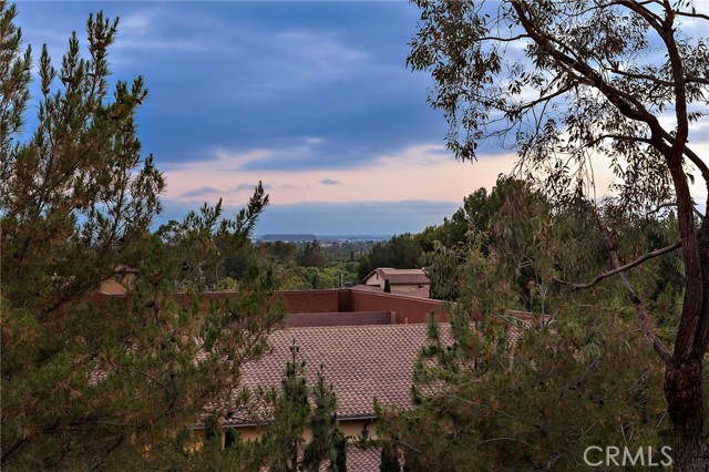 137 Sunset, Irvine CA: https://media.crmls.org/medias/18400035-54dc-4a68-90c1-667a13f1a638.jpg