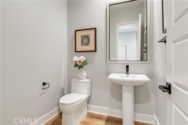 Detail Gallery Image 22 of 29 For 6533 Canyon Oaks Dr, Simi Valley,  CA 93063 - 4 Beds | 3/1 Baths