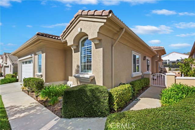 Detail Gallery Image 2 of 47 For 39965 via Oporta, Murrieta,  CA 92562 - 3 Beds | 2 Baths