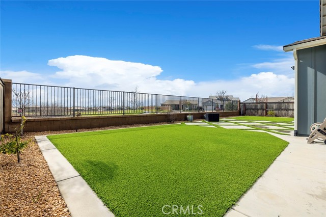 Detail Gallery Image 33 of 43 For 944 Horizon Dr, Madera,  CA 93636 - 3 Beds | 3/1 Baths