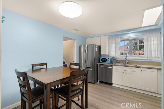 8195 Pawtucket Drive, Huntington Beach CA: https://media.crmls.org/medias/18416bc4-a72d-48b7-8d7b-a2dceae09804.jpg