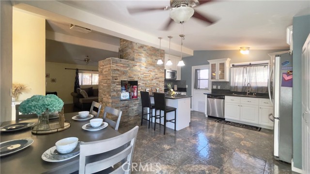 Detail Gallery Image 9 of 23 For 45911 Kingtree Ave, Lancaster,  CA 93534 - 4 Beds | 2 Baths