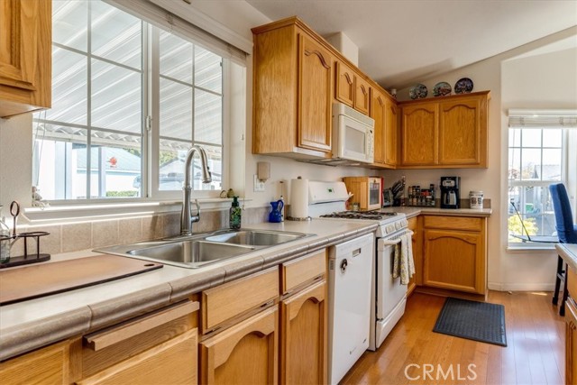 Detail Gallery Image 21 of 40 For 3395 S Higuera St #4,  San Luis Obispo,  CA 93401 - 3 Beds | 2 Baths