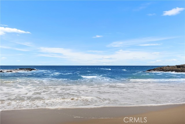 31685 3RD Avenue, Laguna Beach CA: https://media.crmls.org/medias/1842ffcf-c8f8-4fb8-aef7-086a40f8a966.jpg
