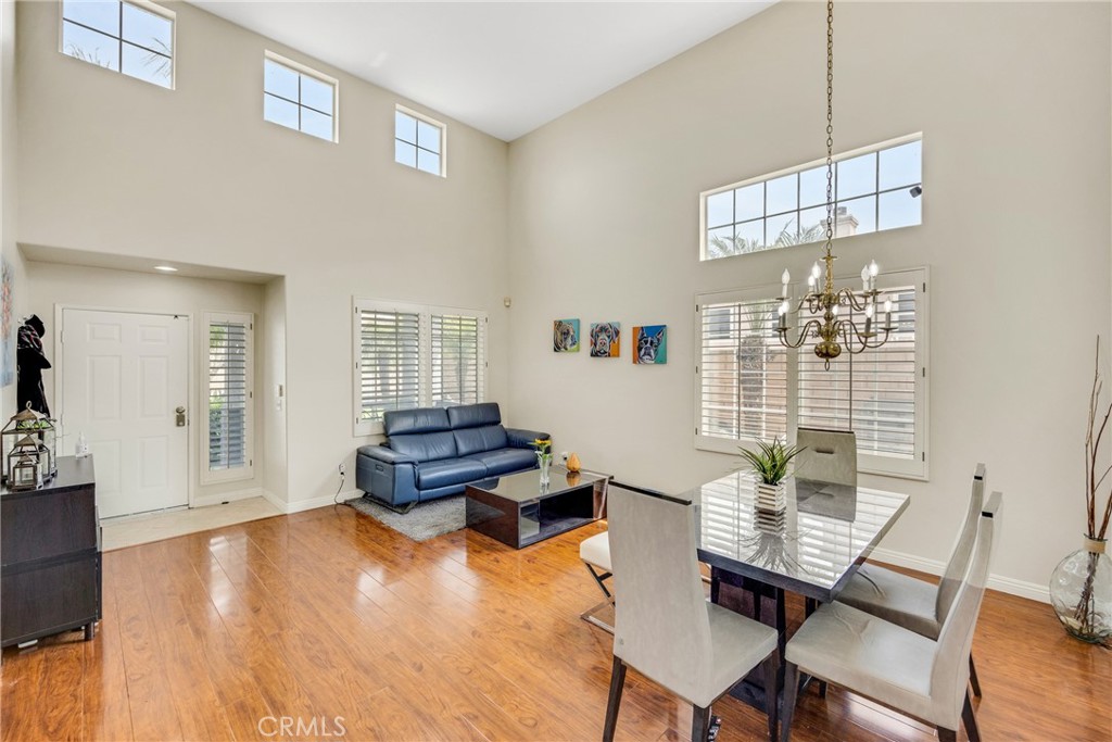 MLS #WS25153585 img 6