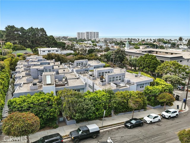 Detail Gallery Image 44 of 46 For 2203 3rd St #1,  Santa Monica,  CA 90405 - 2 Beds | 2/1 Baths