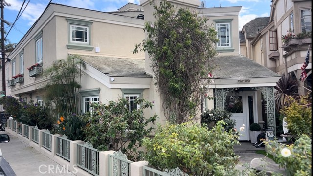 Front Image Thumbnail for CRPW25267067