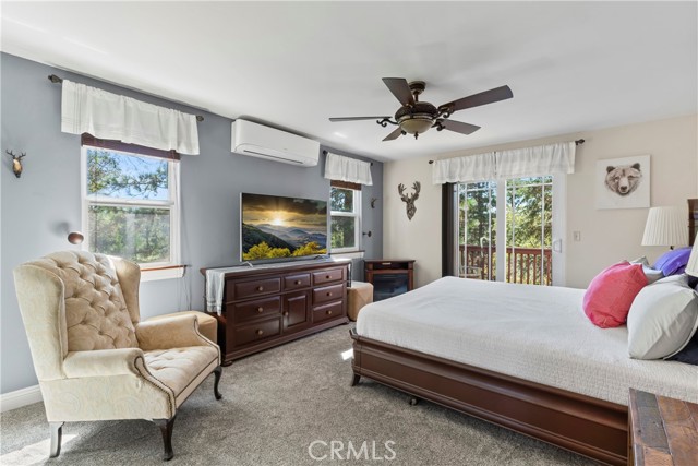 Detail Gallery Image 8 of 18 For 26520 Walnut Hills Dr, Lake Arrowhead,  CA 92391 - 3 Beds | 2/1 Baths