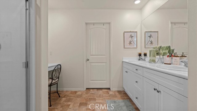 Detail Gallery Image 16 of 40 For 17114 Gray Pine Pl, San Bernardino,  CA 92407 - 3 Beds | 2/1 Baths