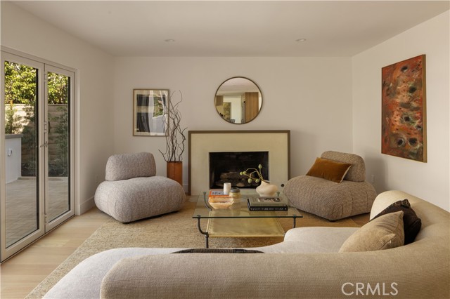 4 Bed Home for Sale in Costa Mesa, California