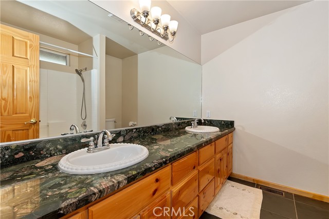 Detail Gallery Image 32 of 50 For 1362 Balsam Dr, Big Bear Lake,  CA 92315 - 4 Beds | 3 Baths