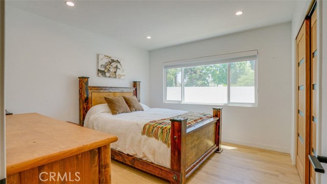 23853 Hatteras Street, Woodland Hills CA: https://media.crmls.org/medias/18488aaf-f2e7-4916-b376-fdf0a703b300.jpg