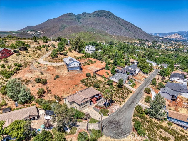 5611 Cherokee Drive, Kelseyville CA: https://media.crmls.org/medias/18490ea8-f913-442e-8549-a0ab230575f3.jpg