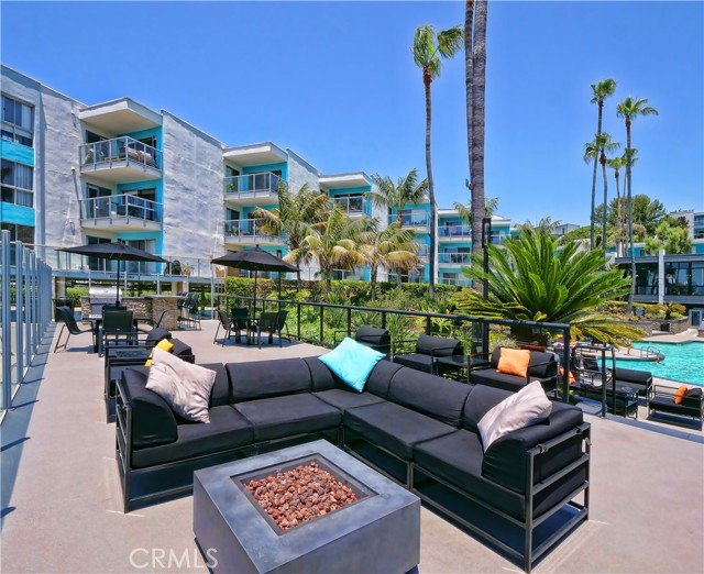 Detail Gallery Image 7 of 18 For 630 the Village #214,  Redondo Beach,  CA 90277 - 1 Beds | 1 Baths