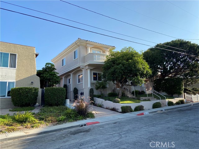 2009 Huntington Lane, Redondo Beach, California 90278, 4 Bedrooms Bedrooms, ,2 BathroomsBathrooms,Residential,Sold,Huntington,PW22200678