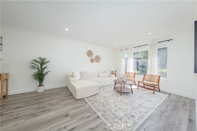 8891 Ovieda Plaza, Westminster CA: https://media.crmls.org/medias/18498aa2-f8e3-4642-be82-c0fe0c71e85c.jpg