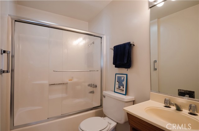 757 35th Street, Manhattan Beach, California 90266, 4 Bedrooms Bedrooms, ,2 BathroomsBathrooms,Residential,Sold,35th,SB21206332