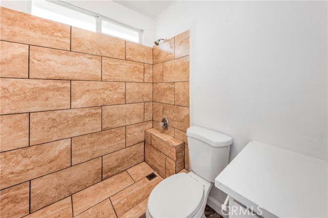 Detail Gallery Image 21 of 24 For 45764 Victoria Ave, Lancaster,  CA 93534 - 4 Beds | 2/1 Baths