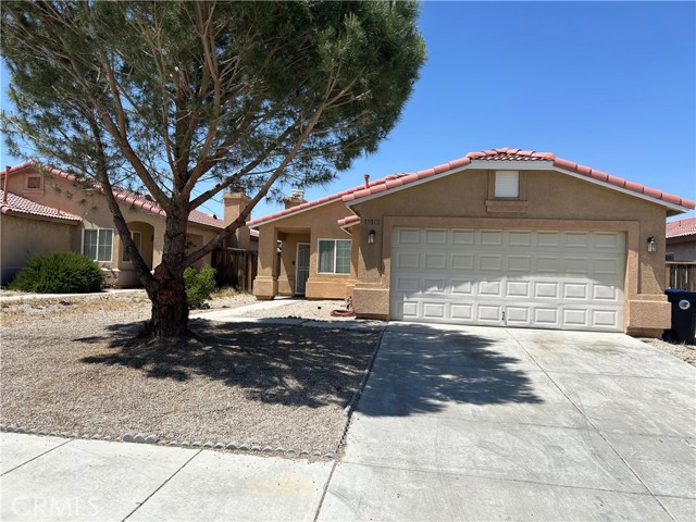 Detail Gallery Image 1 of 6 For 17012 Monaco Dr, Victorville,  CA 92395 - 3 Beds | 2 Baths