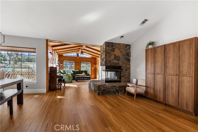 Image 15 of 54 For 1825 Smoke Tree