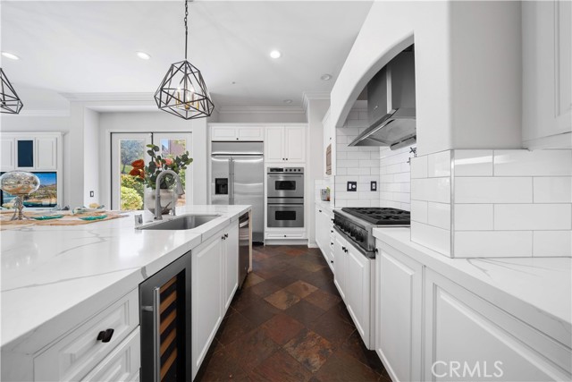 18642 Topanga Canyon Road, Silverado CA: https://media.crmls.org/medias/184d3fd0-ad3e-435f-ba21-24c1a712e58d.jpg