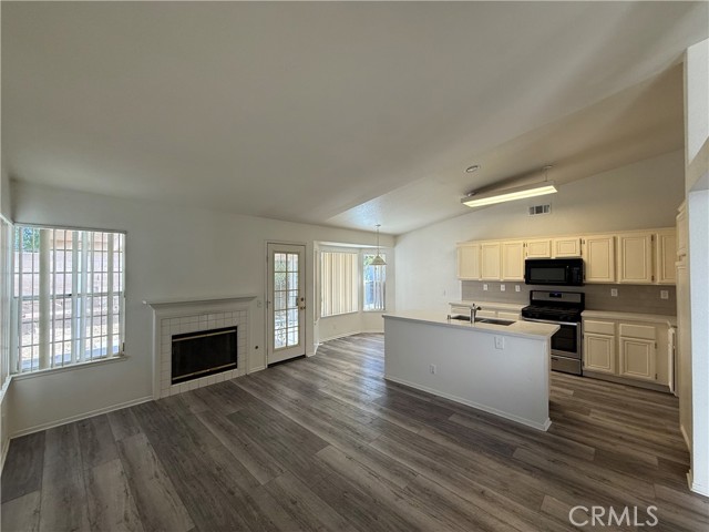 Detail Gallery Image 8 of 24 For 794 Lexington St, Hemet,  CA 92545 - 3 Beds | 2 Baths