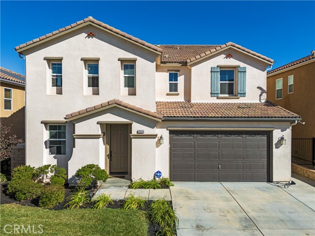 20556 Suzie Lane, Saugus CA: https://media.crmls.org/medias/184e51e0-4787-484c-ab12-9bdb6e010ac4.jpg