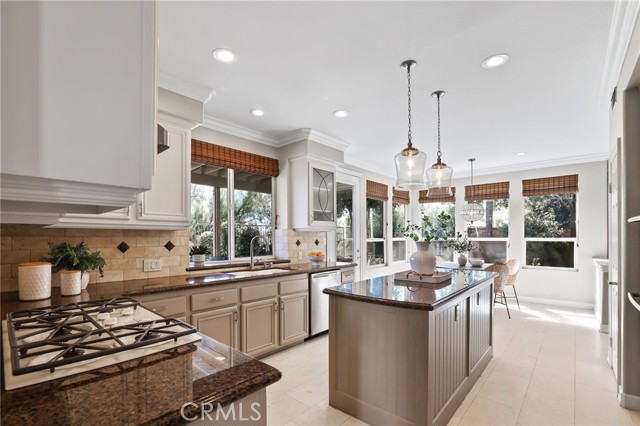 Detail Gallery Image 22 of 69 For 20876 Parkside, Lake Forest,  CA 92630 - 5 Beds | 3 Baths