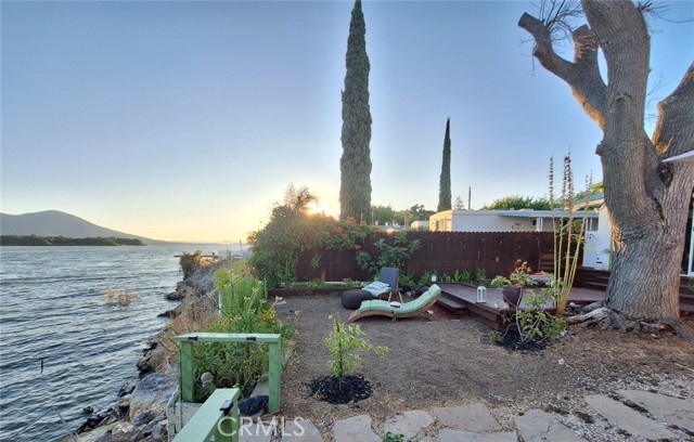 Detail Gallery Image 21 of 23 For 13050 Island Dr #29,  Clearlake Oaks,  CA 95423 - 1 Beds | 1 Baths