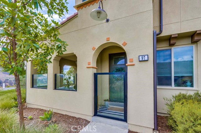 97 Adelfa Street, Rancho Mission Viejo CA: https://media.crmls.org/medias/184ebda8-6b05-4ac9-aa98-d2a1e42ff610.jpg
